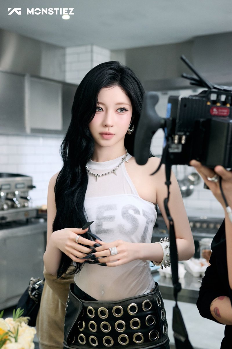 ASA Exclusive Behind Photo from 'SUGAR HONEY ICE TEA' M/V