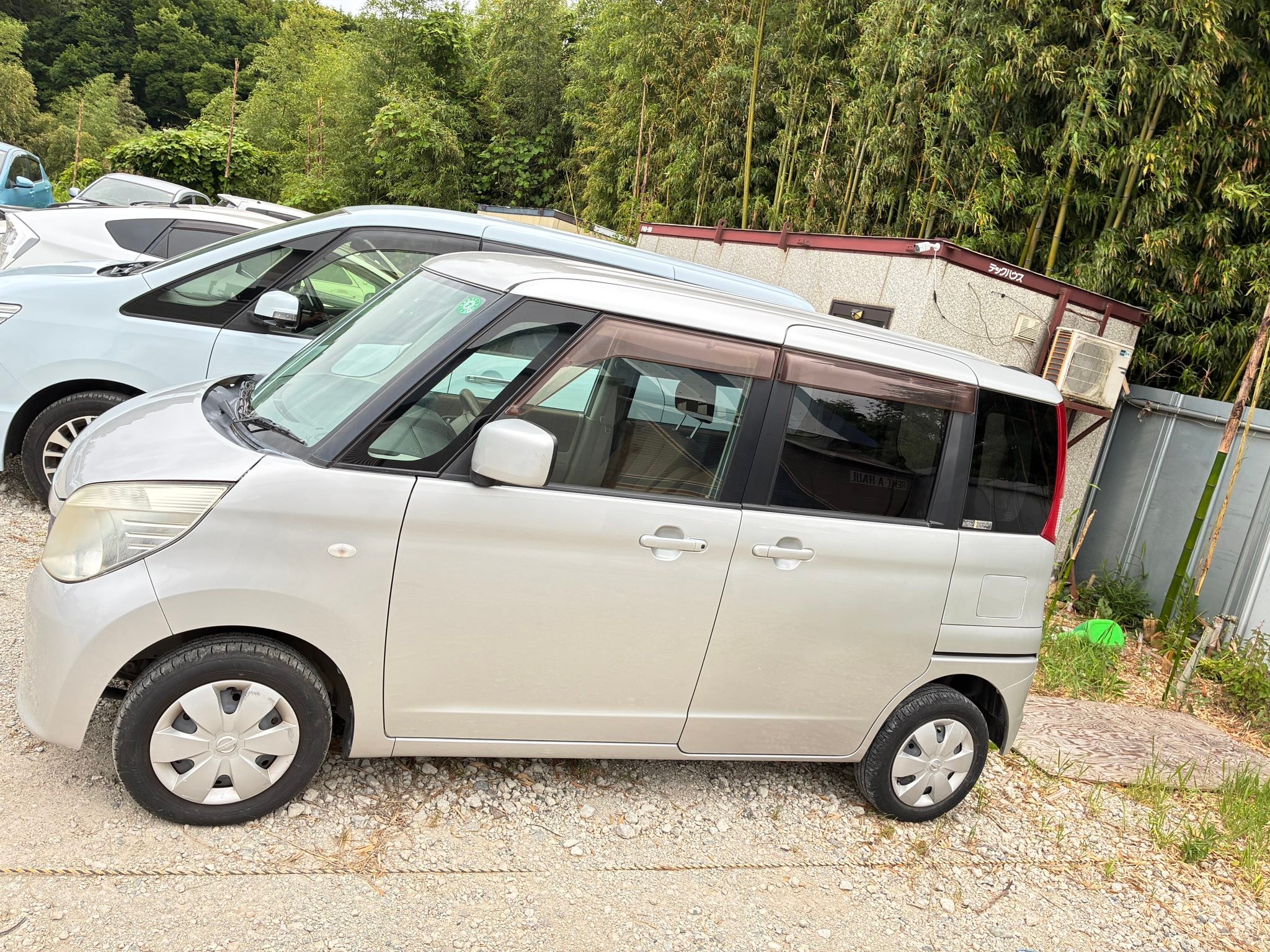 Nissan Roox 2011