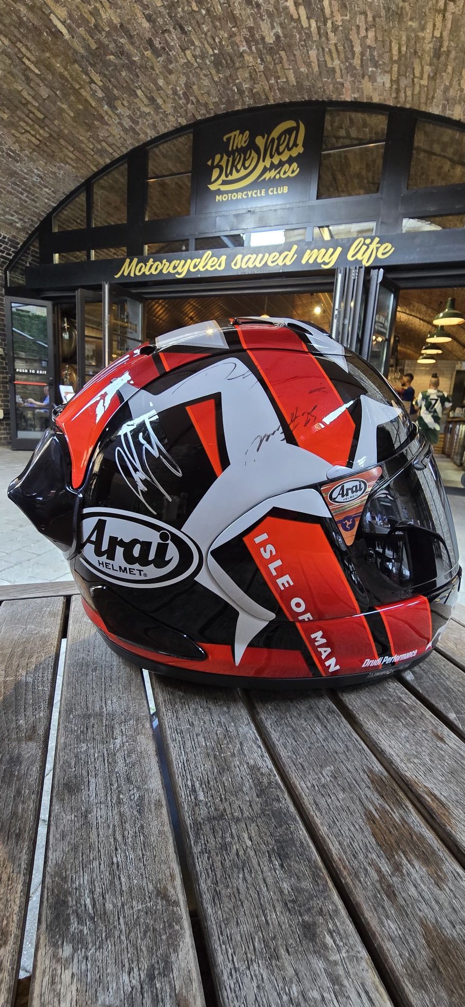 2018 arai tt helmet RX-7V IoM Limited Edition Full-Face M (57/58) Automotive position slide gate to improve sealing for reduced noise and water intrusion. Douglas, Isle of Man TT