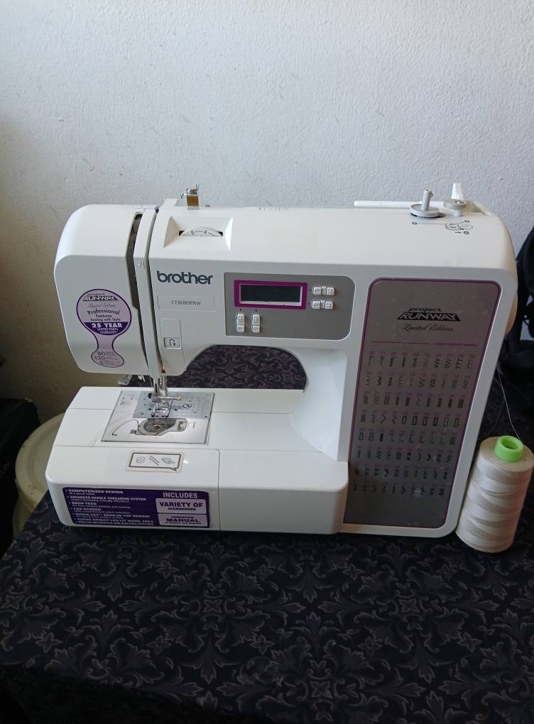 Very good condition brotiher CE8080PRW อาย niand broth project