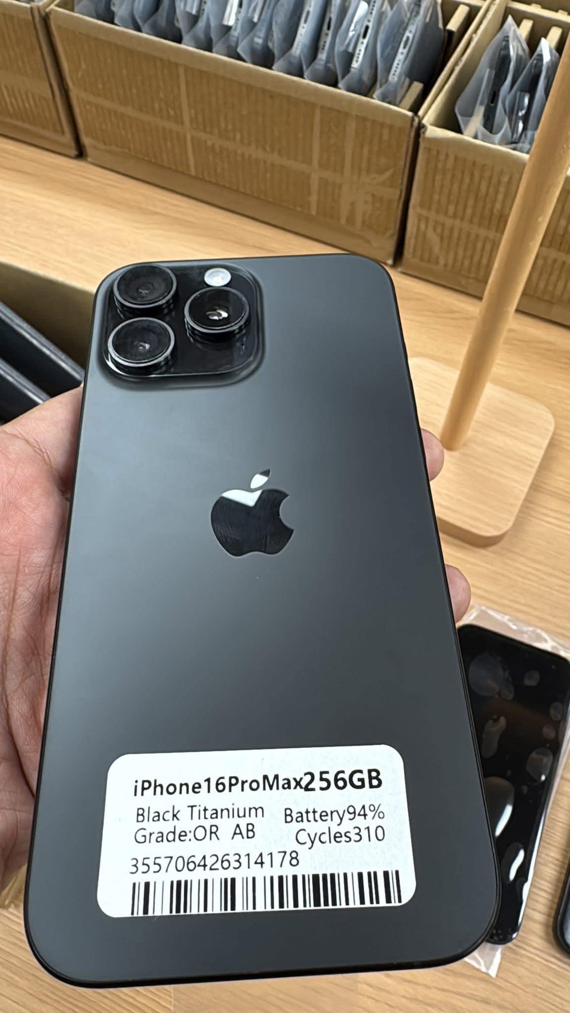 iPhone 16 Pro Max 256GB Battery100% -97% Original