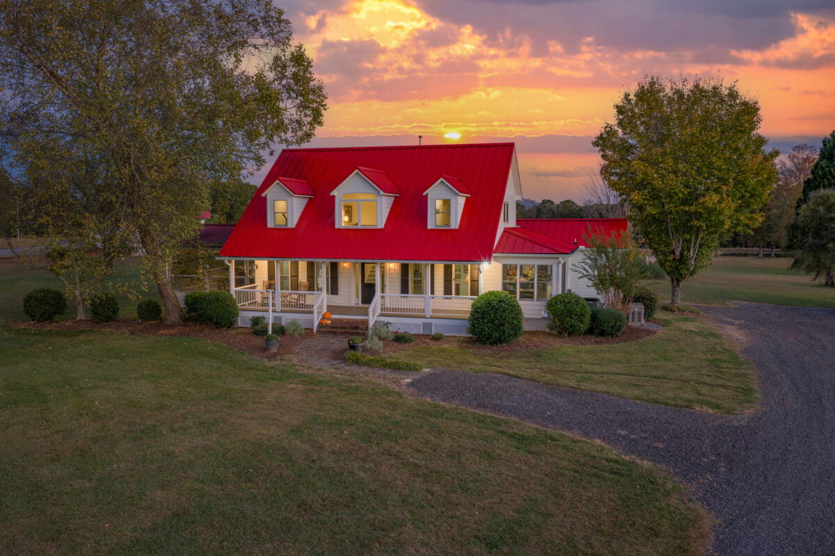 Farm & Ranch Publishing, LLC - Washington Equestrian Center - 14.76 ...