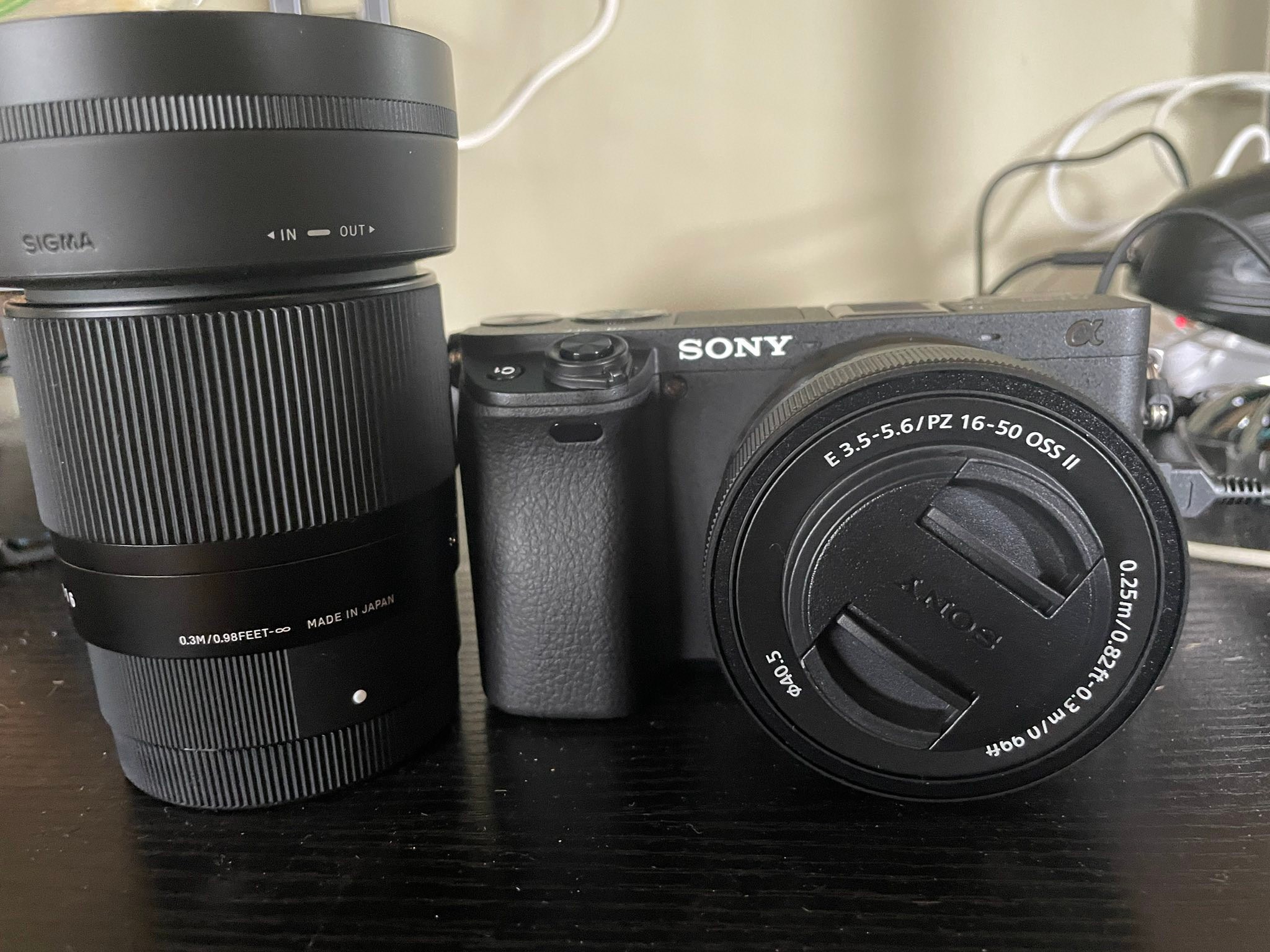 Sigma 30mm f1.4 lens review with Sony A6400