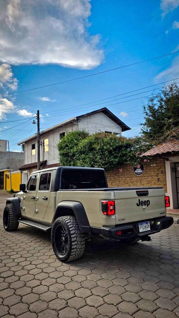 Se vende bonito Jeep gladiador 2020 - Cars & Trucks - Huehuetenango ...
