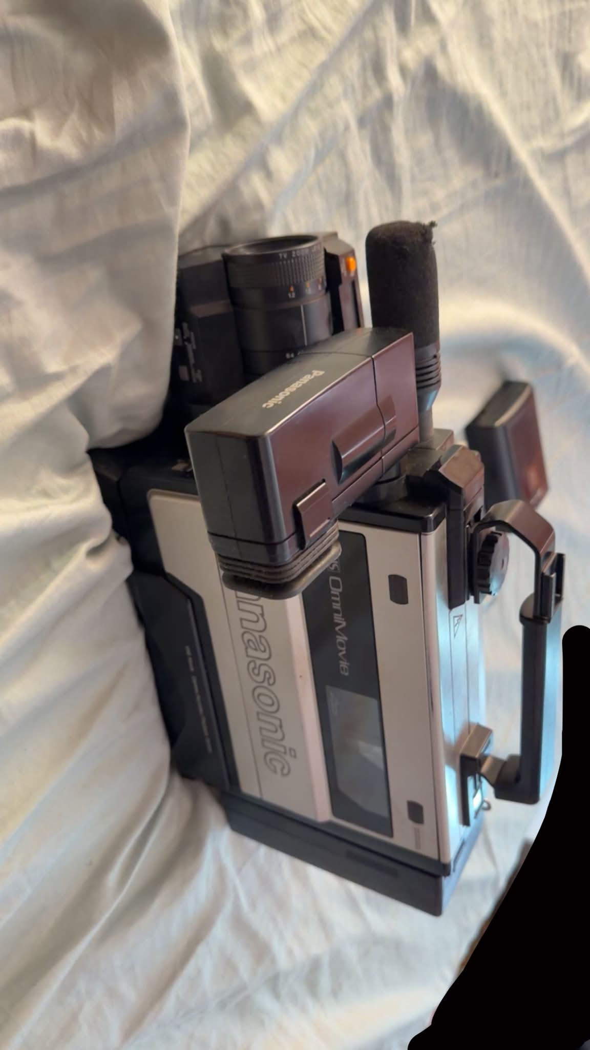 JVC GR-SZ1 Super VHS-C Camcorder