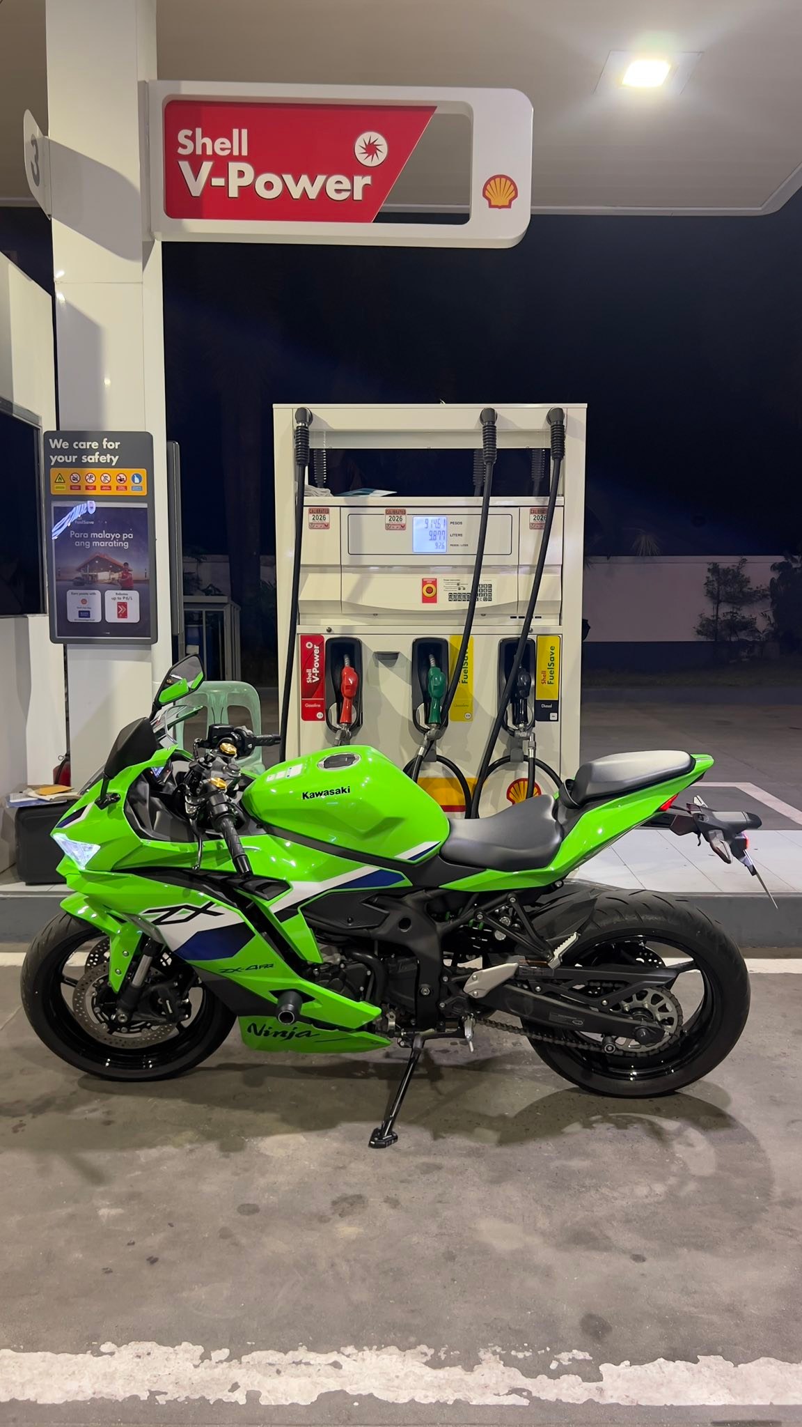 Kawasaki Ninja ZX-4R 2026 for sale with 3800 mileage