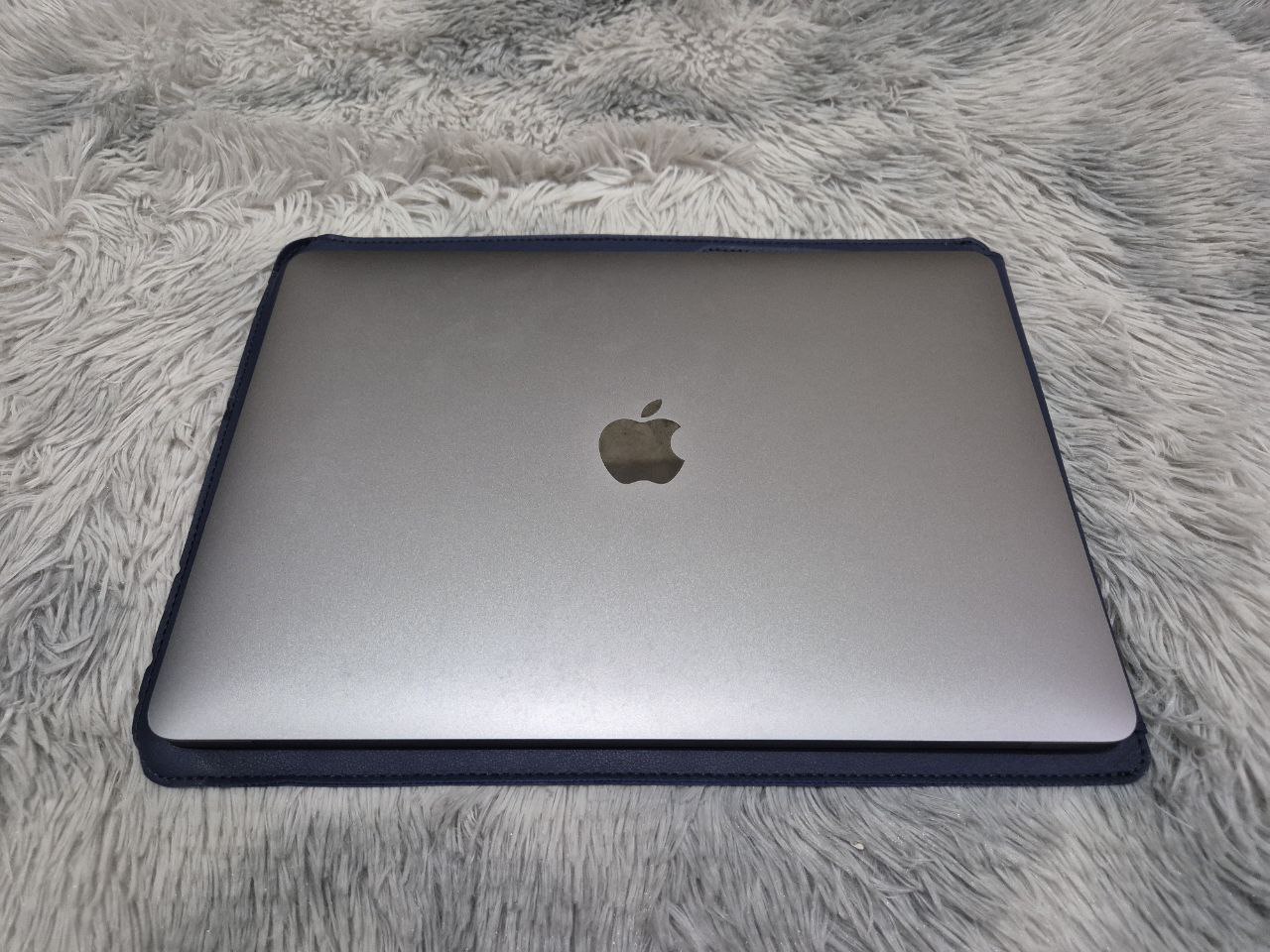 For sale 23,000 Macbook Air M1 2020 8GB 256GB Quick Specs: Procie 
