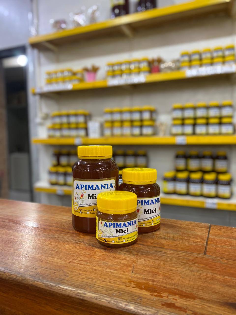 Apimania Abejas Y Miel added a... - Apimania Abejas Y Miel