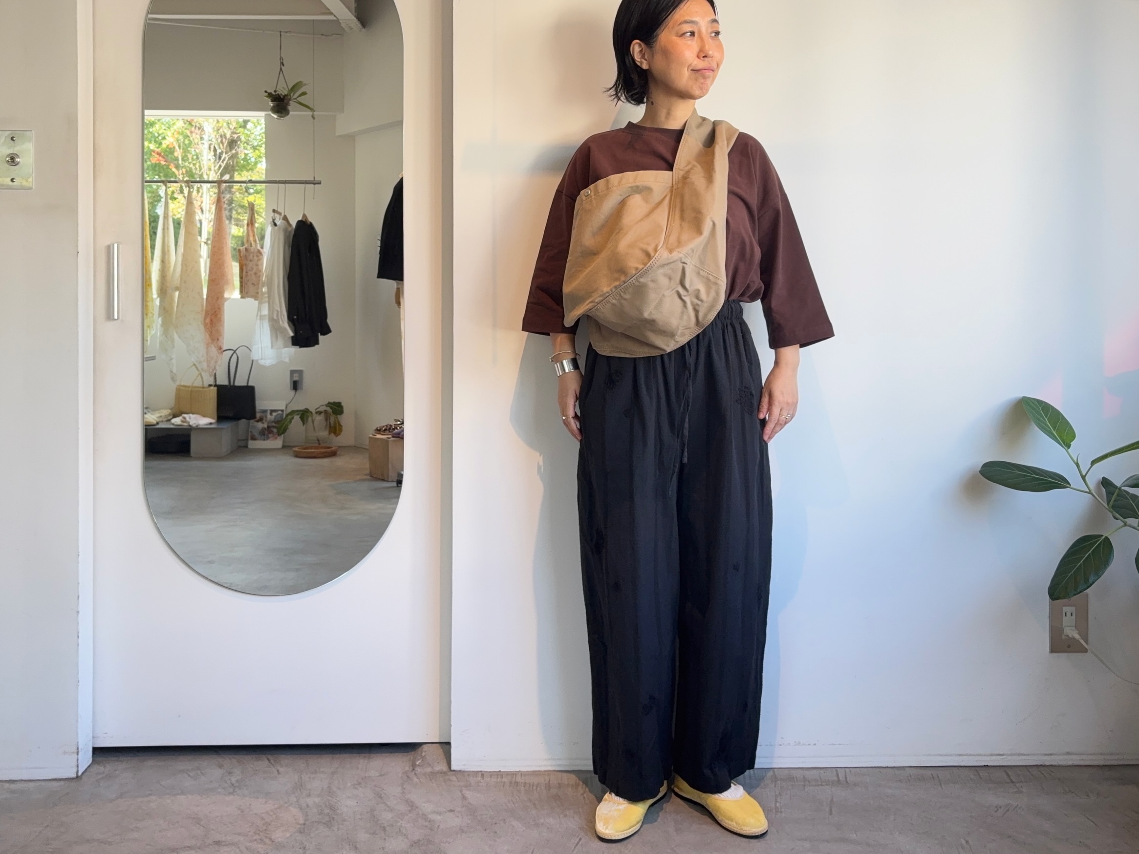 yuni_official indiaパッチワークレース キャミビスチェ ブラック
