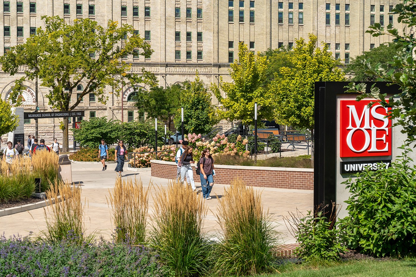 Milwaukee School... - Milwaukee School of Engineering (MSOE)