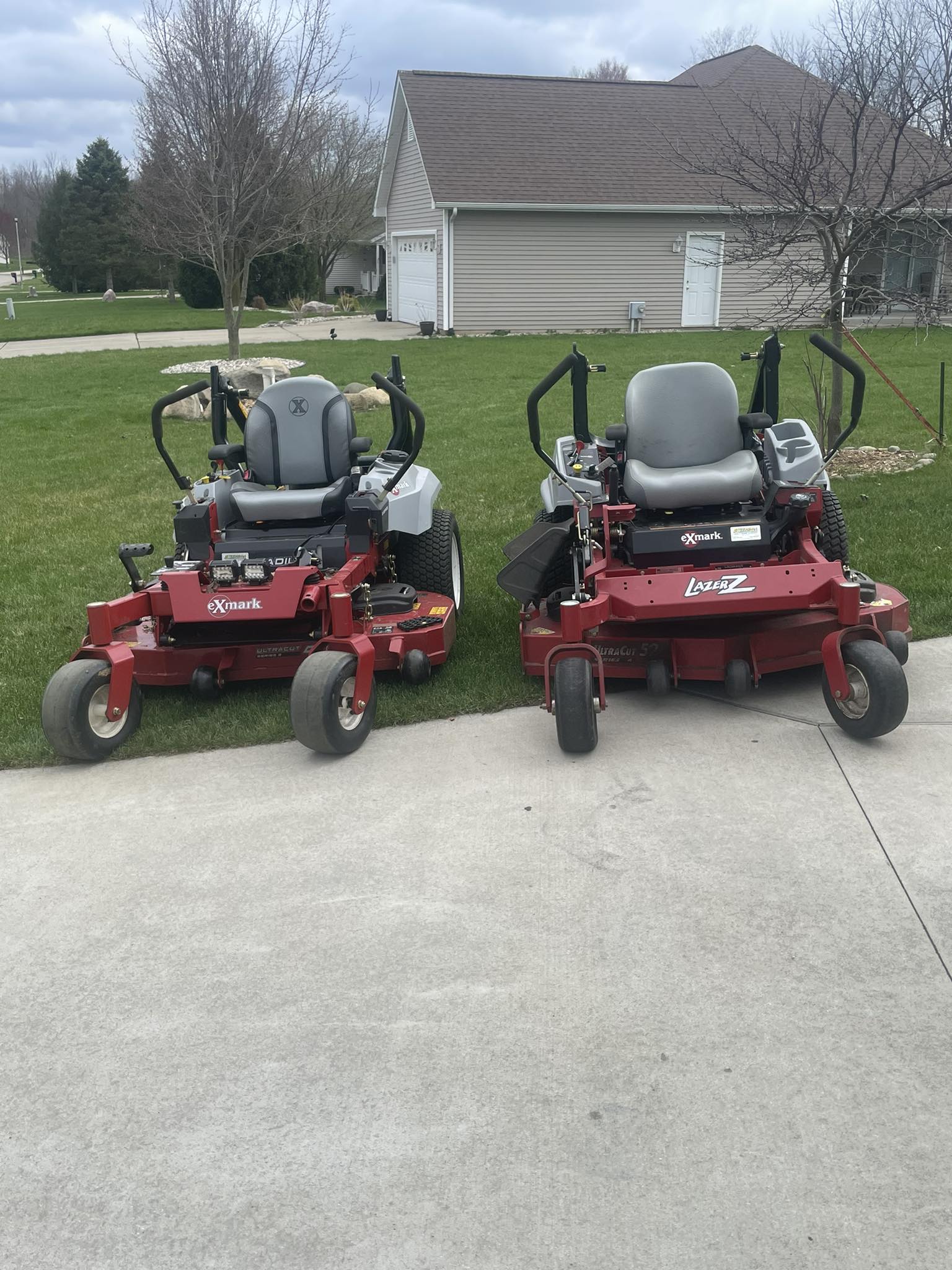 Seeking bagger for 52” or 48” Exmark Lazer Z E series mowers