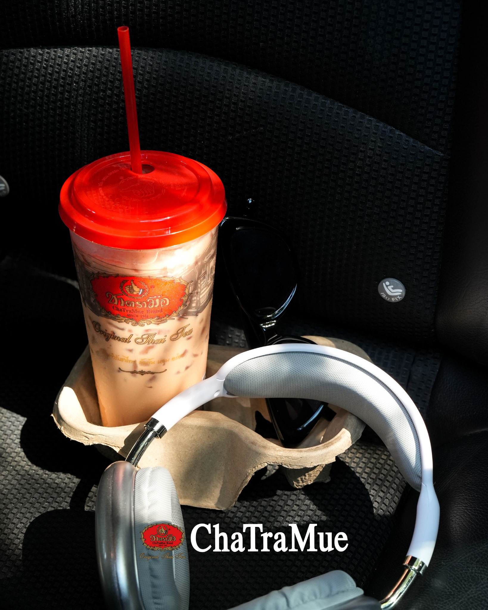 ChaTraMue - This is how I’m like tuning out all the chaos in life. A ...