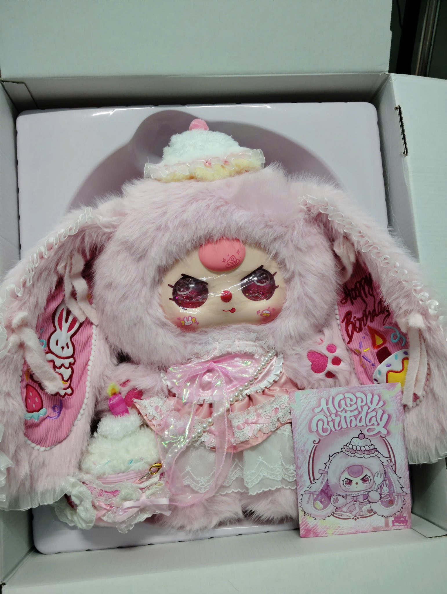 Baby three Happy Birthday 800% mắt hiếm, em ở TPHCM - Đồng Nai