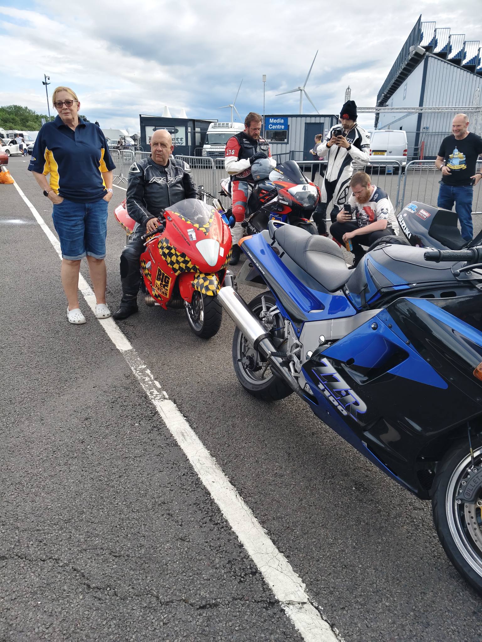 Kawasaki rider achieves 11.15 seconds at 126 mph