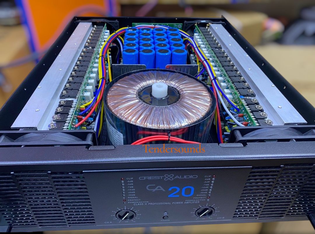CREST AUDIO CA 9 Amplifier