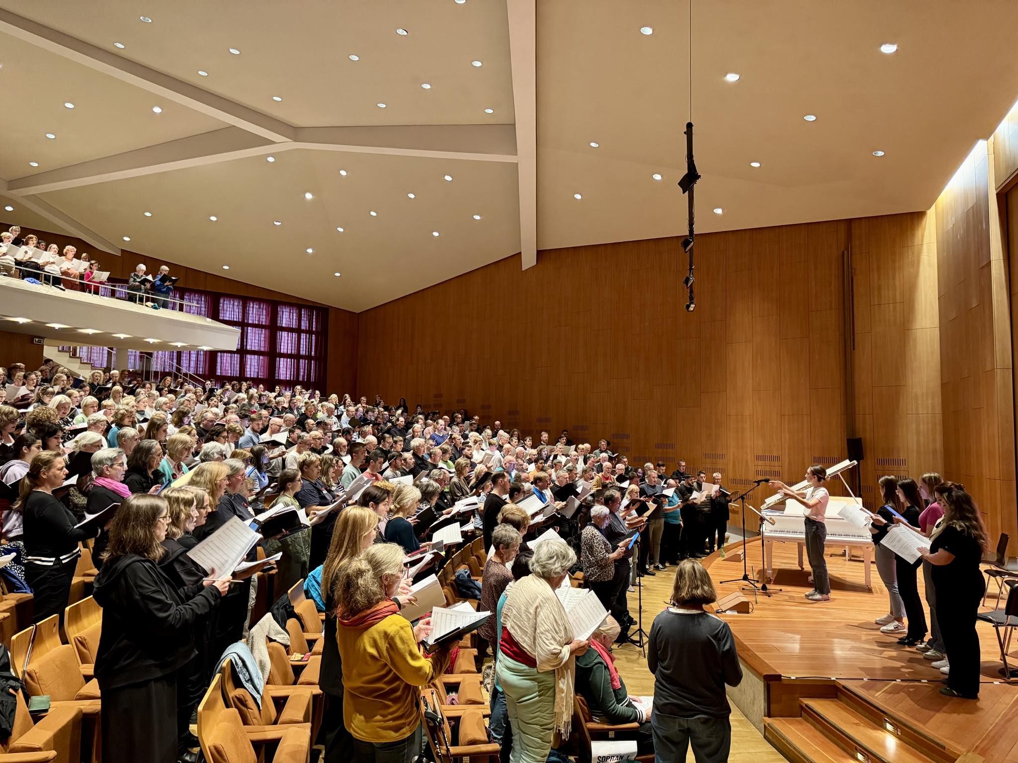 Ola - Working with 12 international choirs at the CHORALSPACE “Walking ...