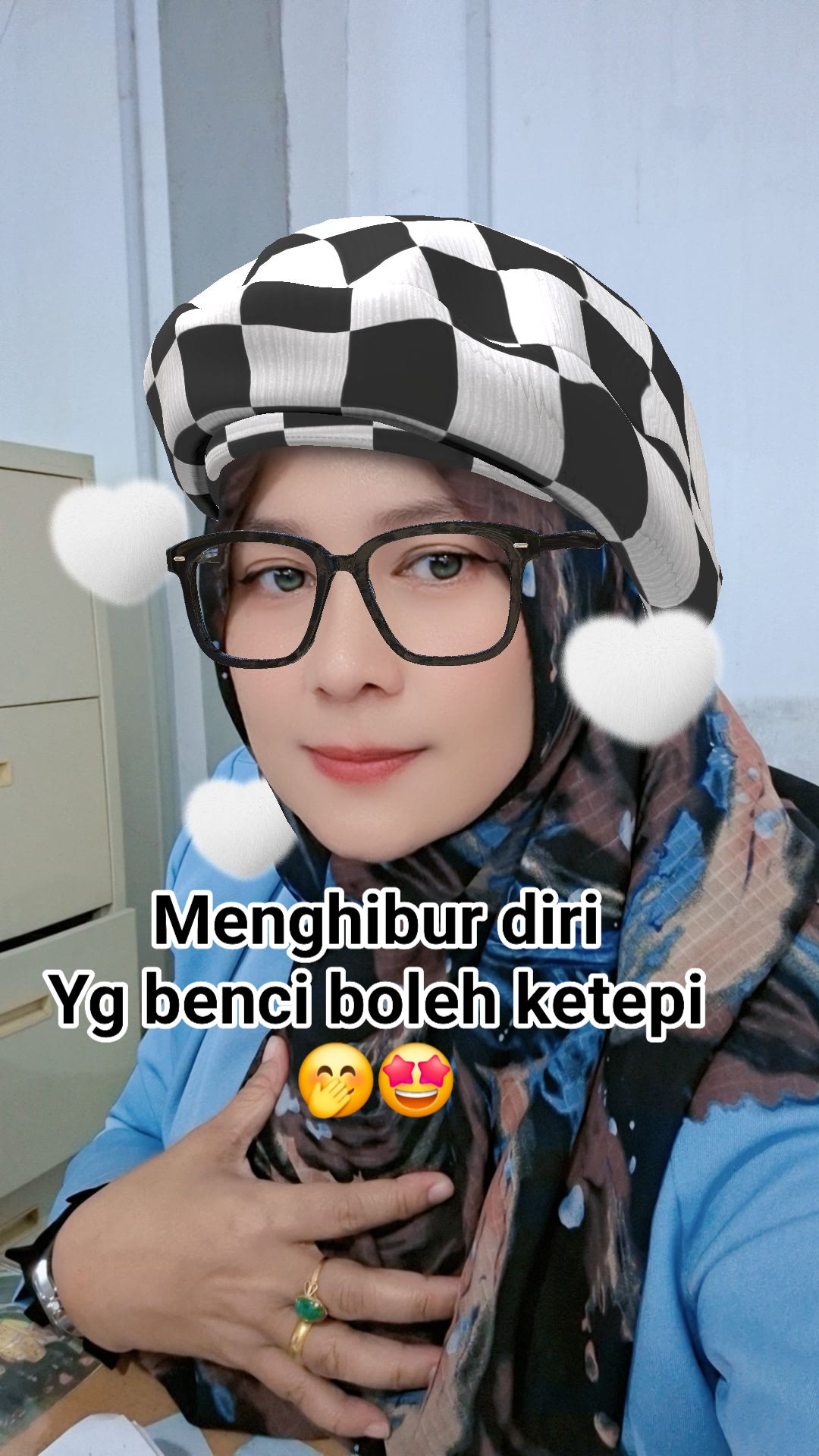 Andi Siti Menghibur diri...yang benci boleh ke tepi🤩🤩... Facebook