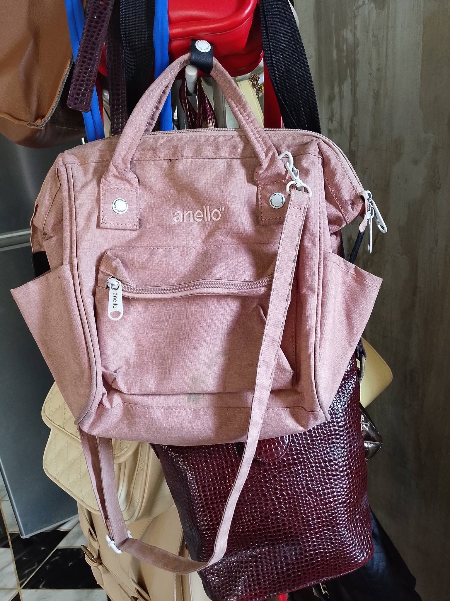 dense mottled polyester hinged clasp mini backpack anello high density Mokucho poly cap S AT-B2264 NV Navy Signature backpack model with hinge clasp opening New Anello heat-regulation polyester mouthpiece