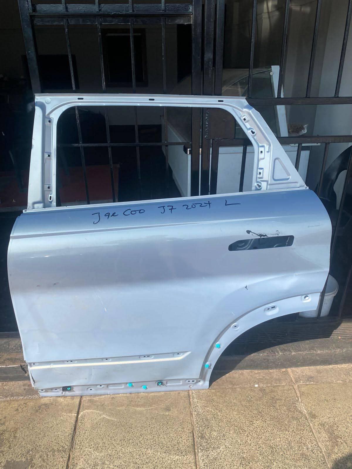 2024-5 model In very great condition Jaecoo door shell available