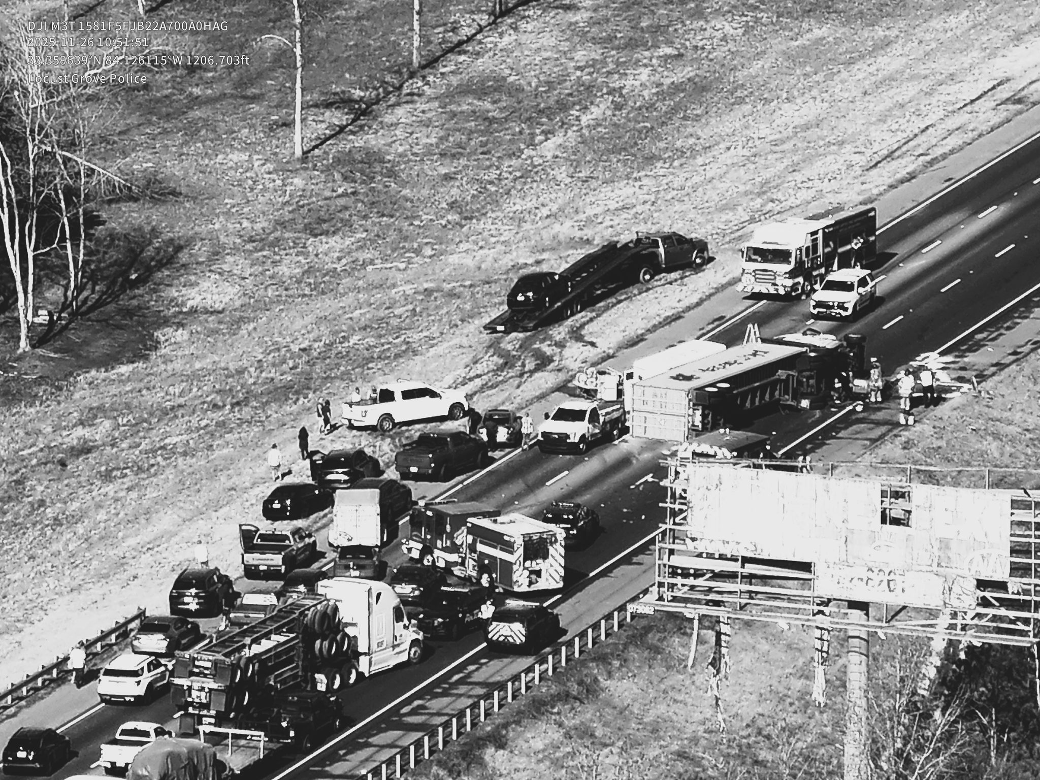 Bruford-Seems Like A Lifetime Ago 輸入盤8枚組 NB I-75 at Holbrook Lanes Blocked: Left Shoulder, Left Lane, Left