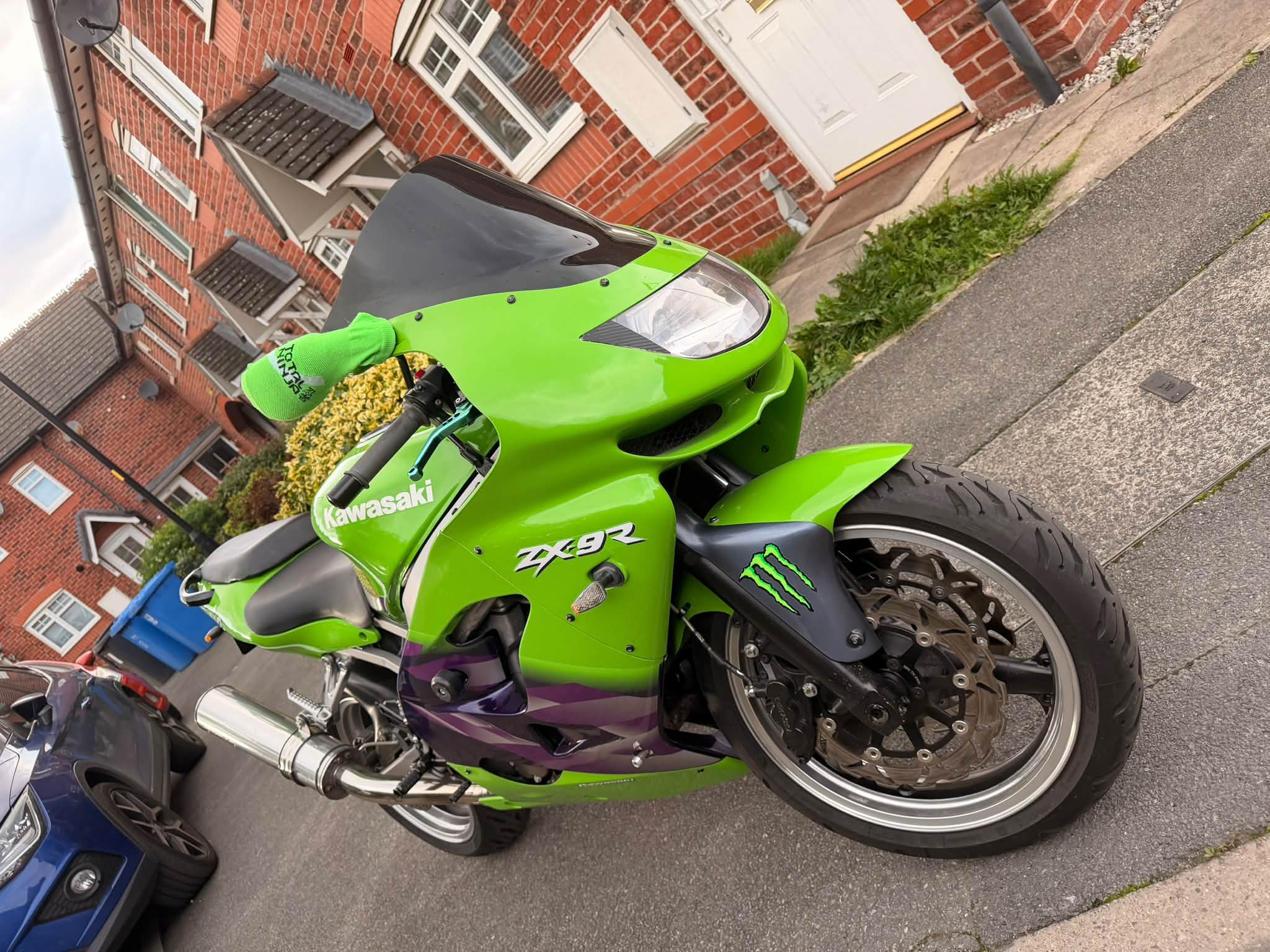 1999 Kawasaki ZX-9R for sale with 49000 miles and full 12-month