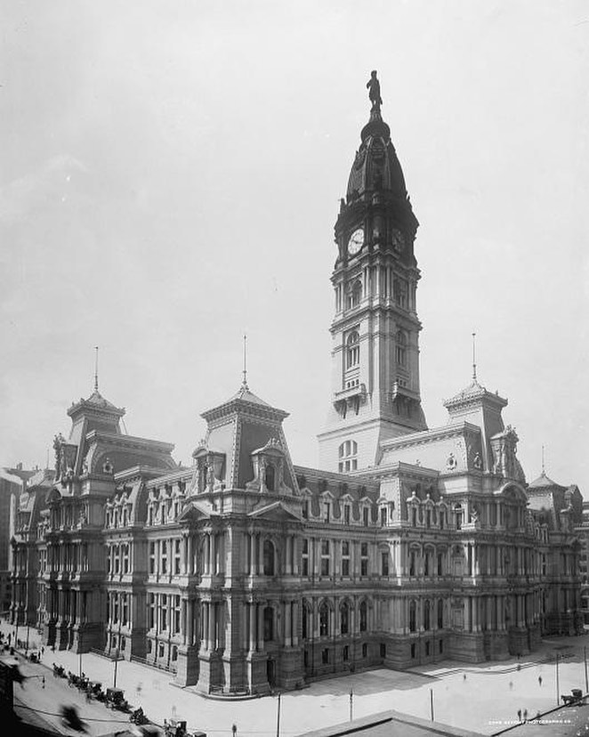 Philadelphia City Hall - tallest habitable building upon completion photo 1