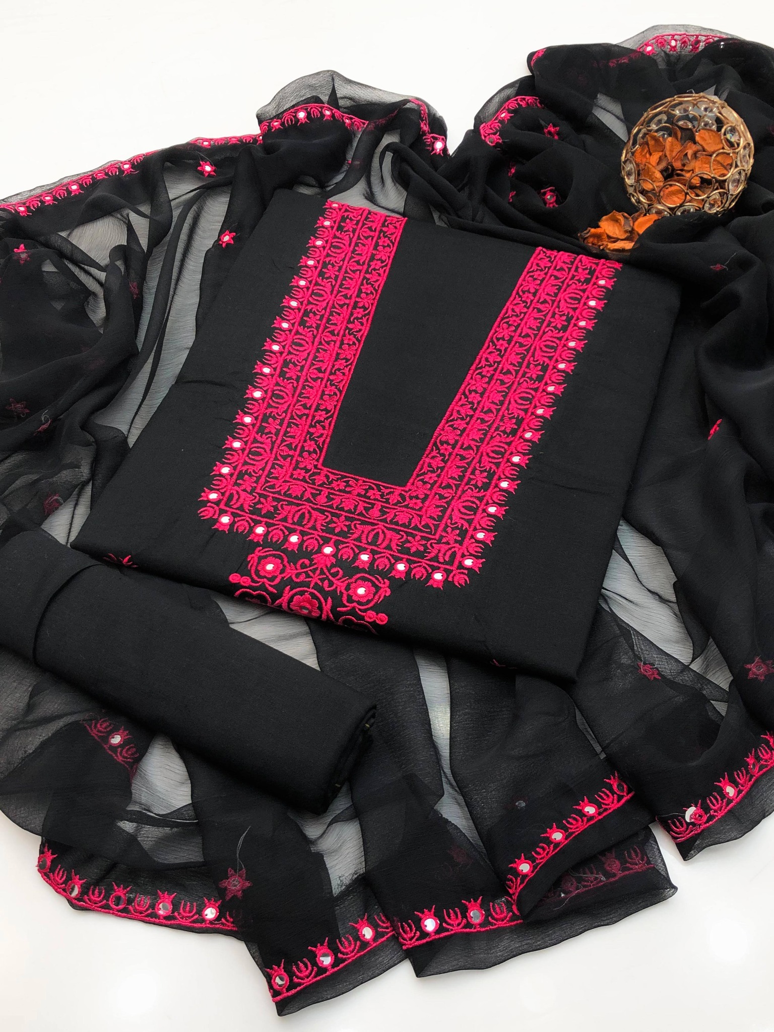 Multani Suiting | Multan