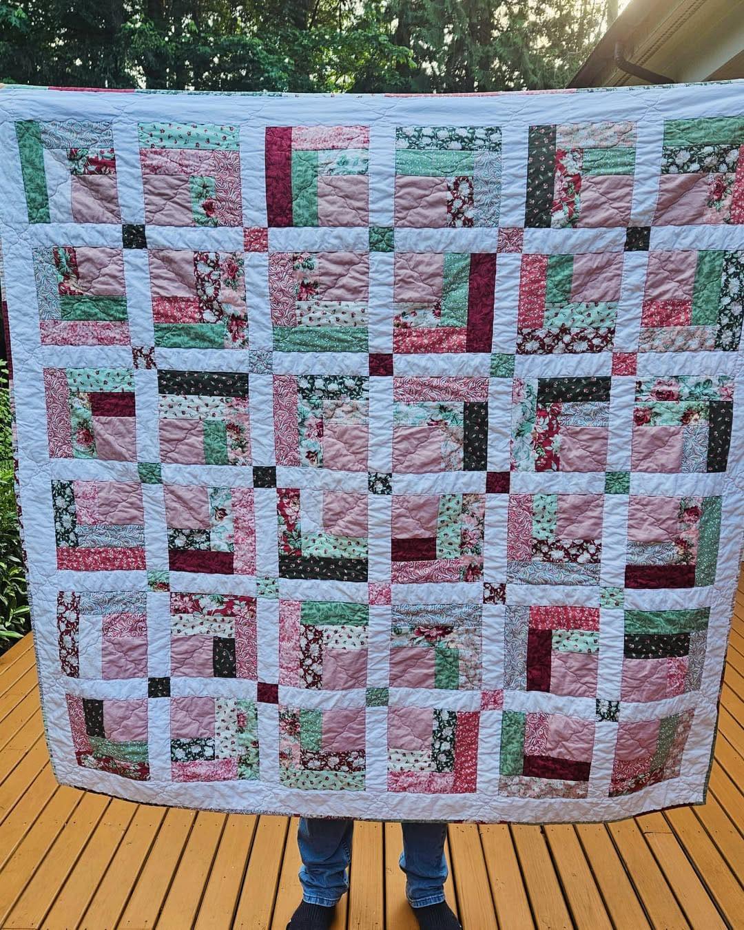 Quilt - Please don't criticize me, I made a quilt, many think it's ...
