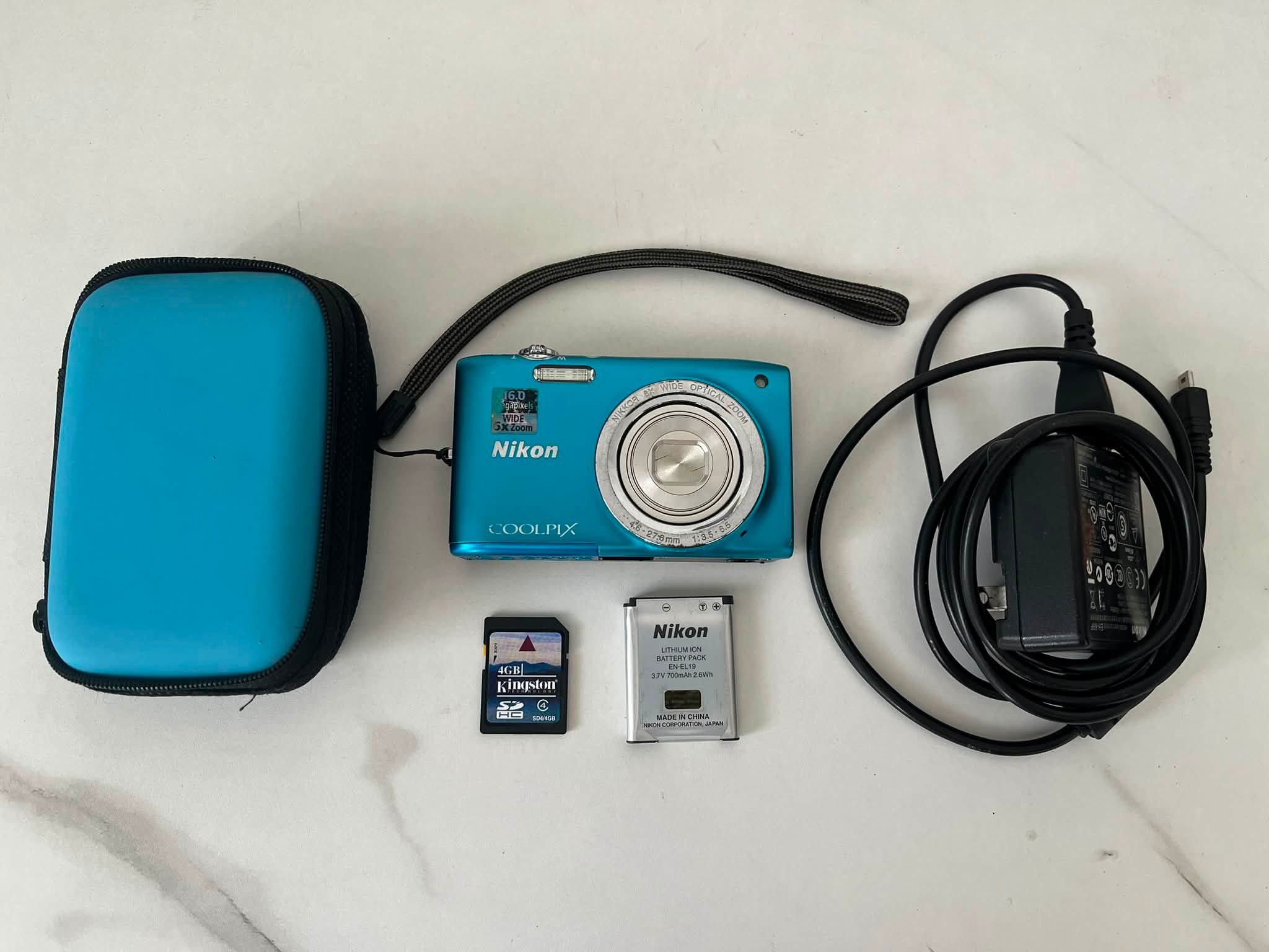 Nikon Coolpix S2700 Digicam
