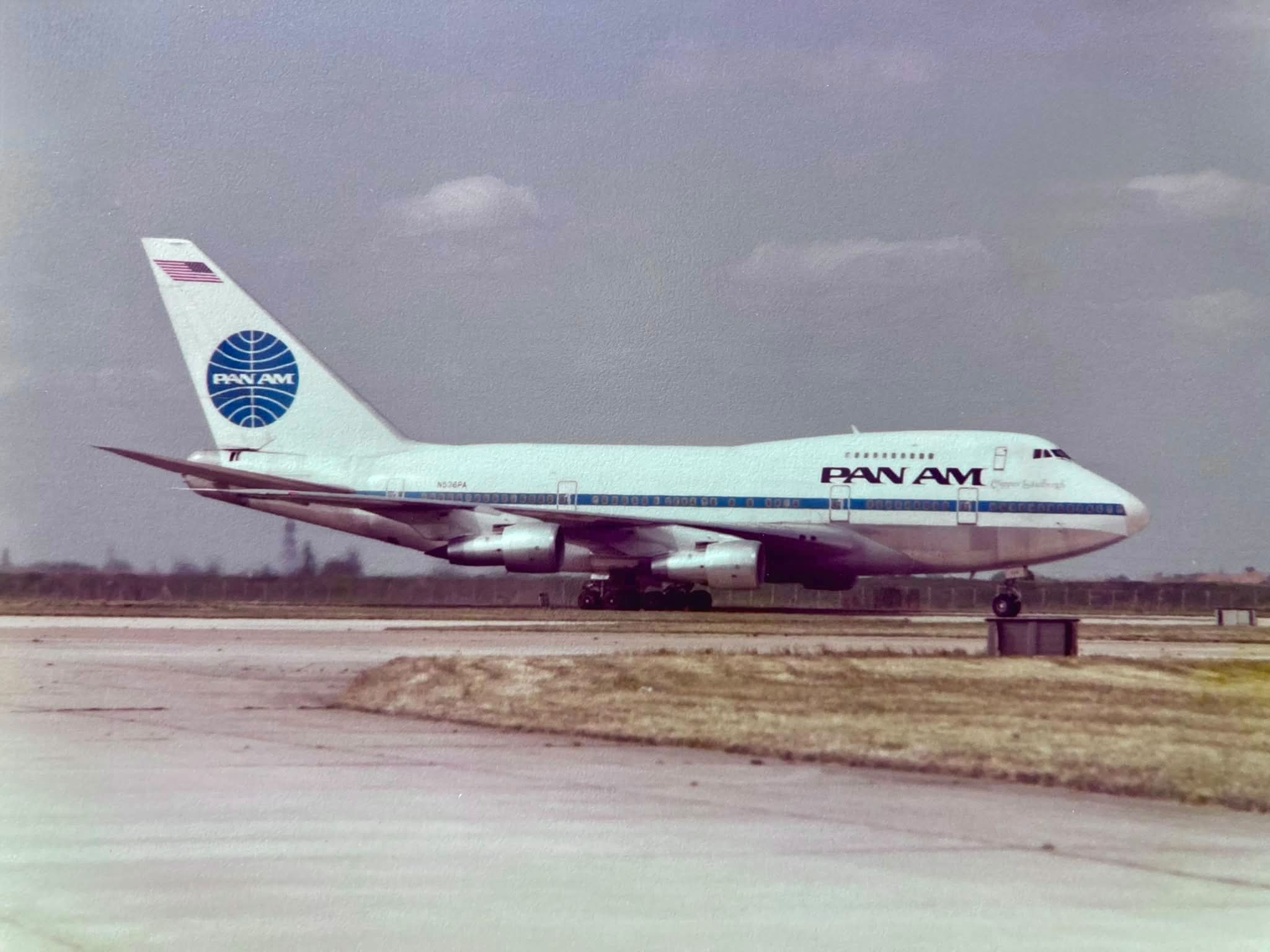 Pan Am Boeing 747SP (N531PA) departing AMS (1978) Photo by Marijn