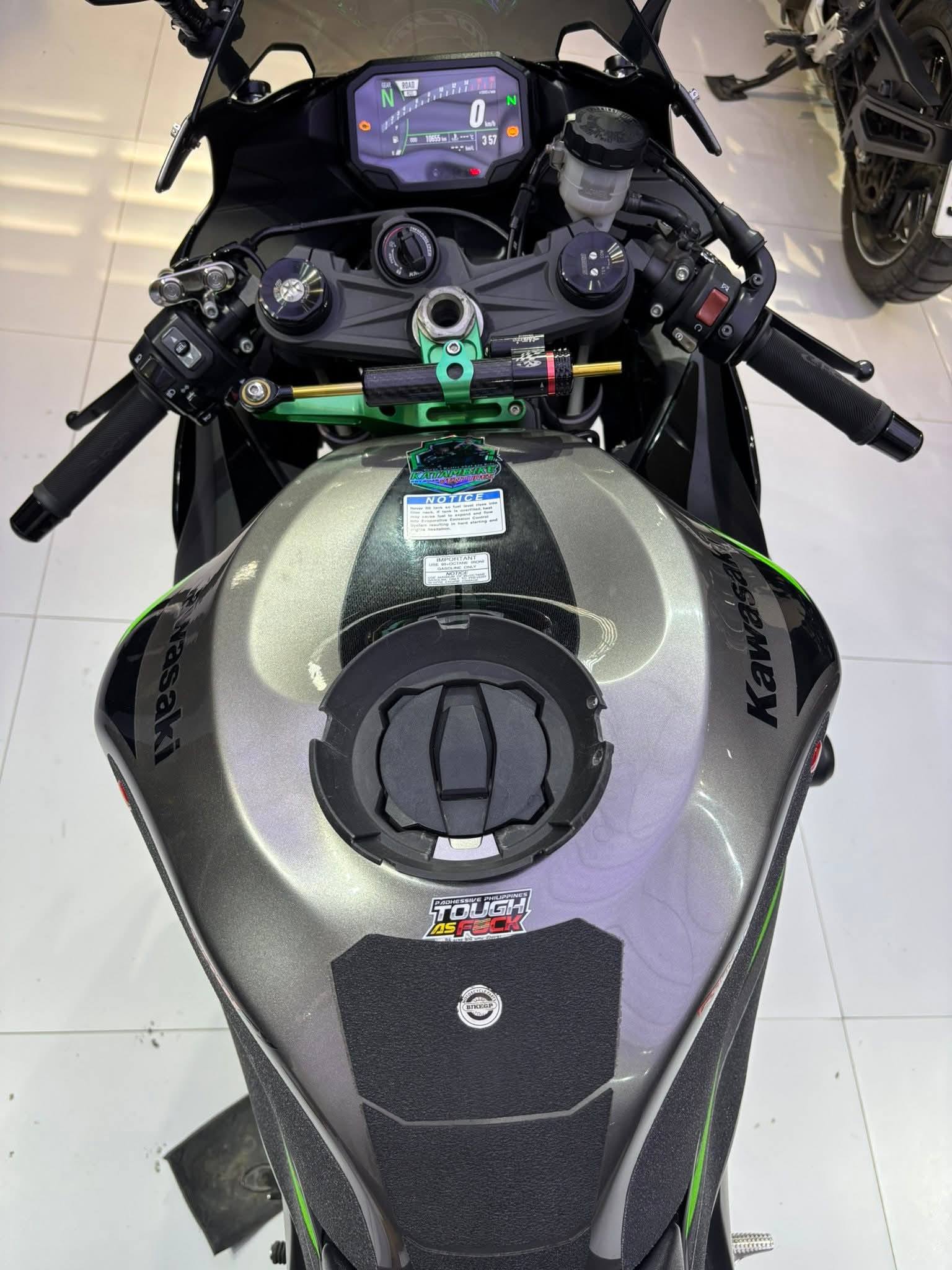 Kawasaki zx6r for sale with accessories