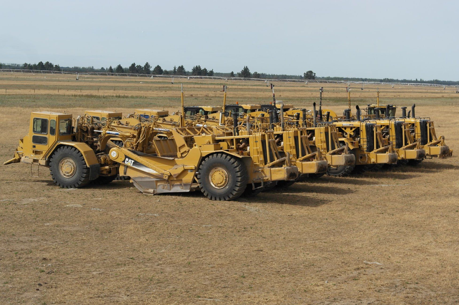 Cat 627H push-pull scraper tandem in action
