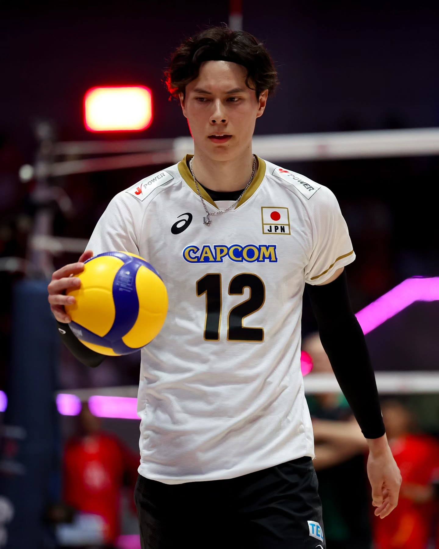 RAKUWAN VOLLEYBALL TEAM Tシャツ ホワイト Ran Takahashi in white jersey 🤍✨ 📸| ahmed.shakboot on IG