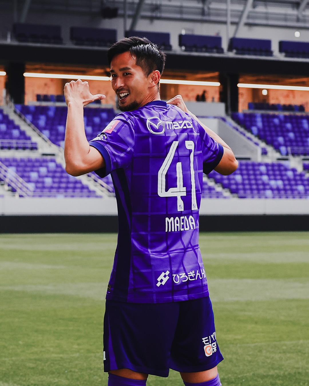 This is our number 41 #前田直輝 選手のプロフィール📝 #sanfrecce