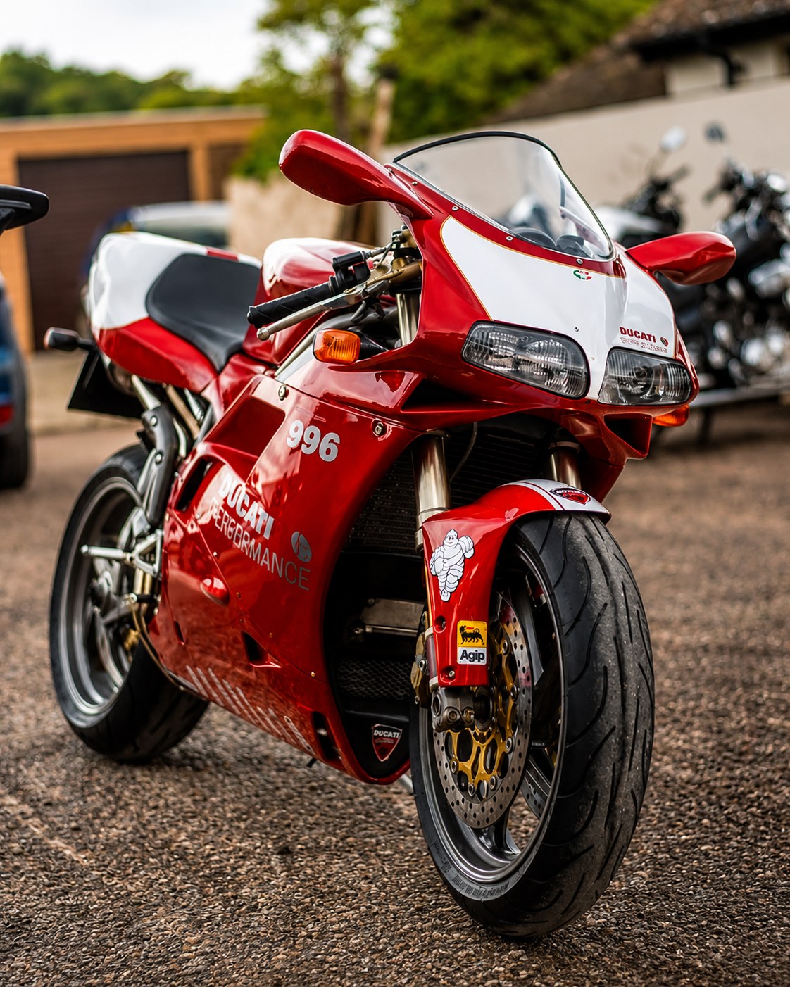バッグ r 1993 Ducati 900 Superlight on display at Marconi Automotive Museum