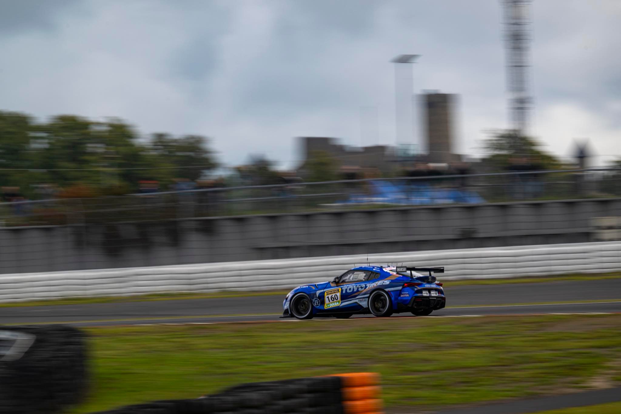 Ring Racing