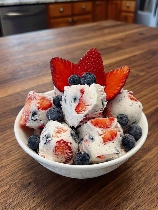 Sconza's triple berry yogurt flavored freeze-dried berries