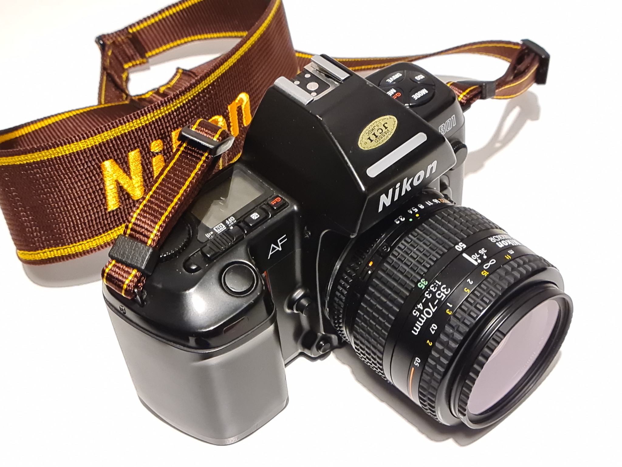 Nikon F-801 camera with AF Nikkor 35-70mm lens review and test results