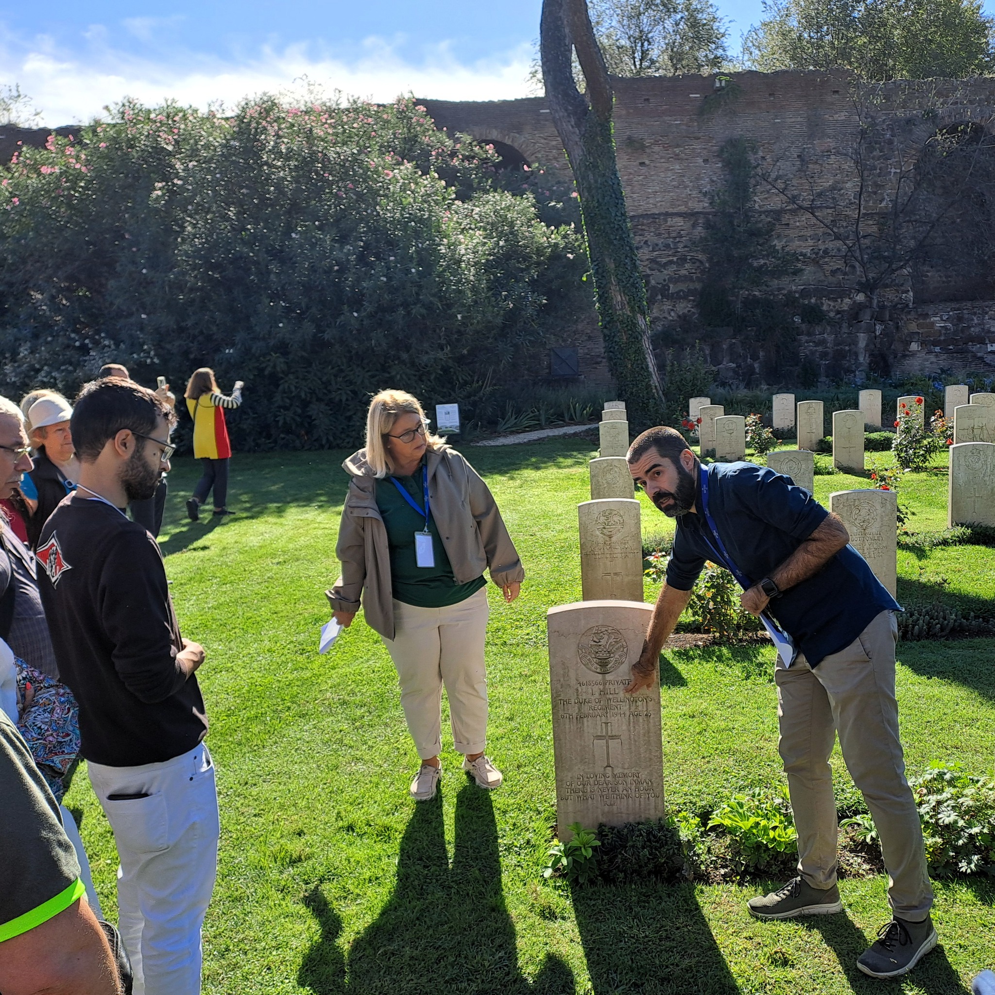 Commonwealth War... - Commonwealth War Graves Commission