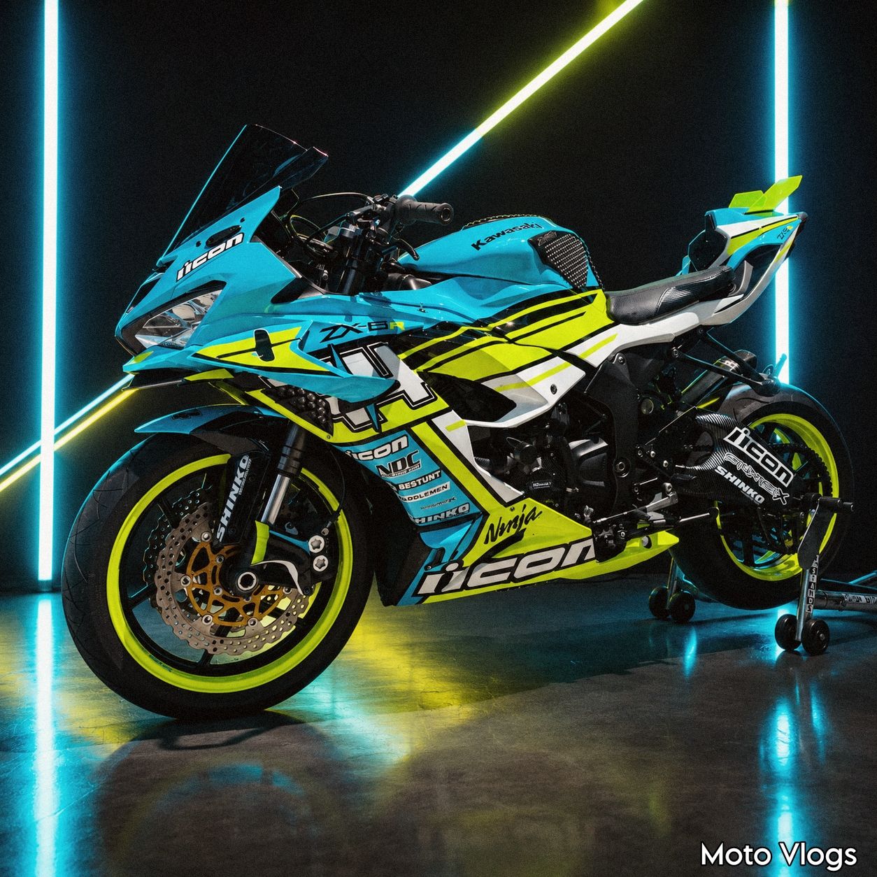 【to-y】 Turquoise Kawasaki Ninja ZX-6R Street Ride