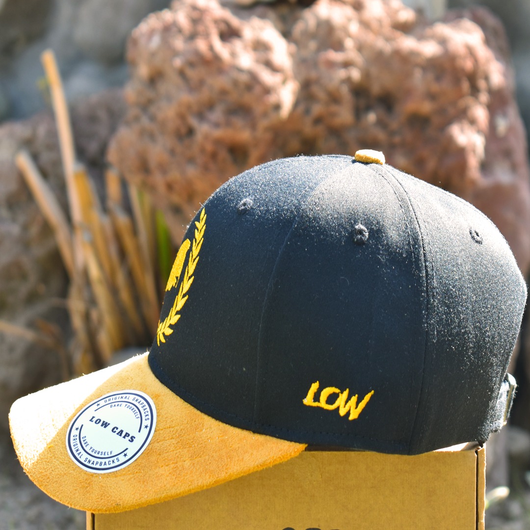 Low Caps Perú - NUEVO MODELO CON GAMUSA! 🤩🤩🤩 Disfruta del...