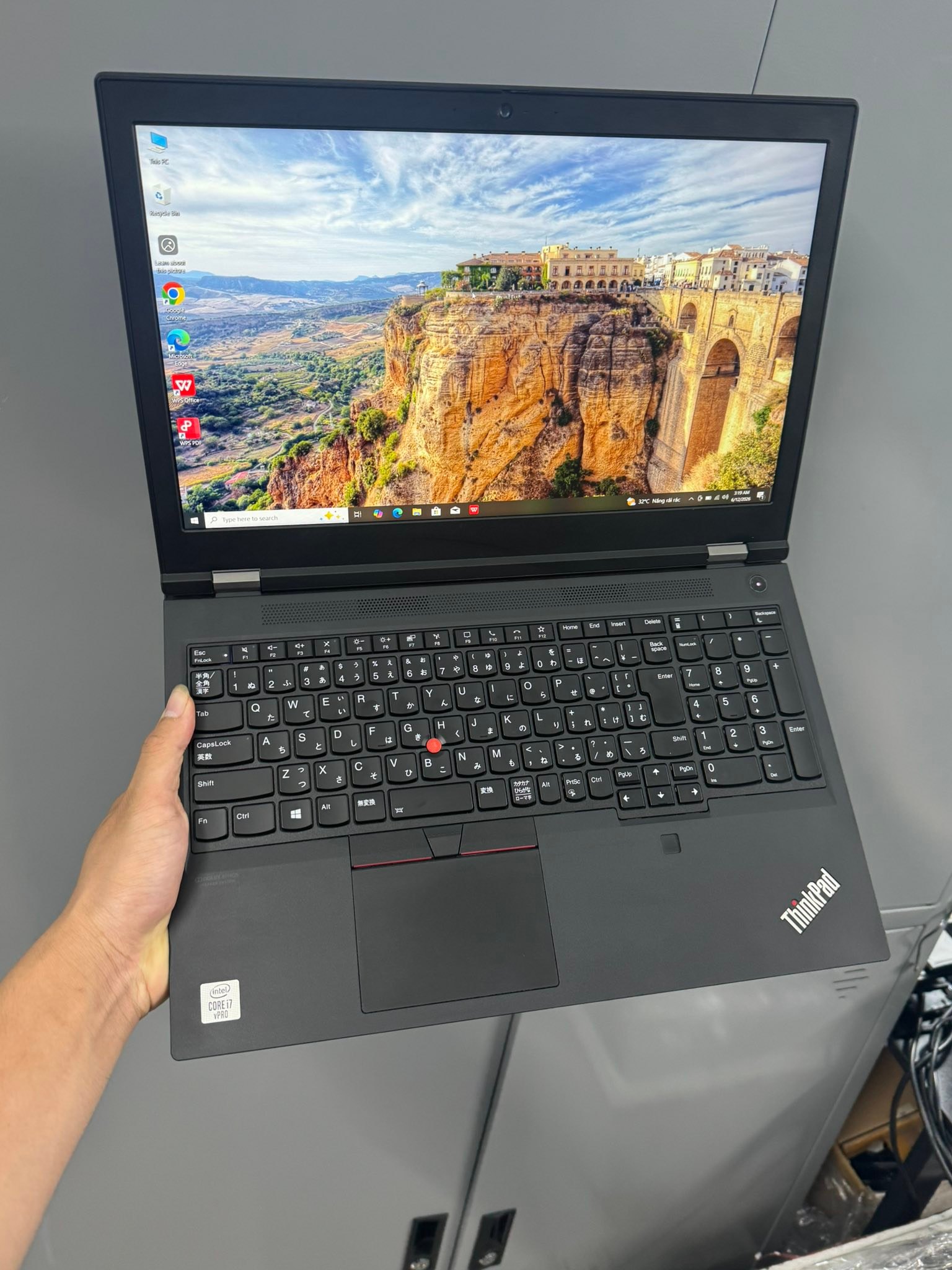 ? Thinkpad P15 Gen 1 - RTX 4000 siêu khoẻ • i7-10750H , Ram 32G 