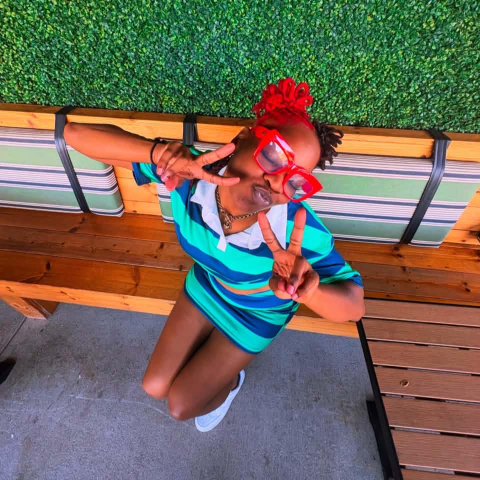 Zianna Woods is the one you hear me! Soon as she posted got a booking ...