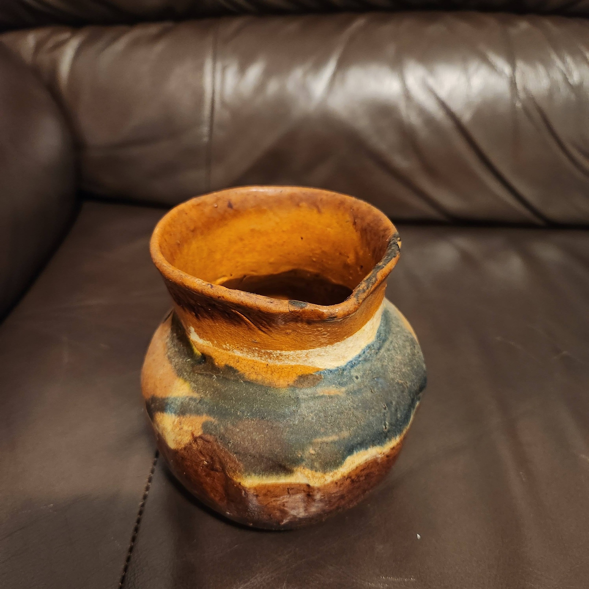 こ*こ様  EST. ENGLAND 1759 I need help identifying this piece of pottery.