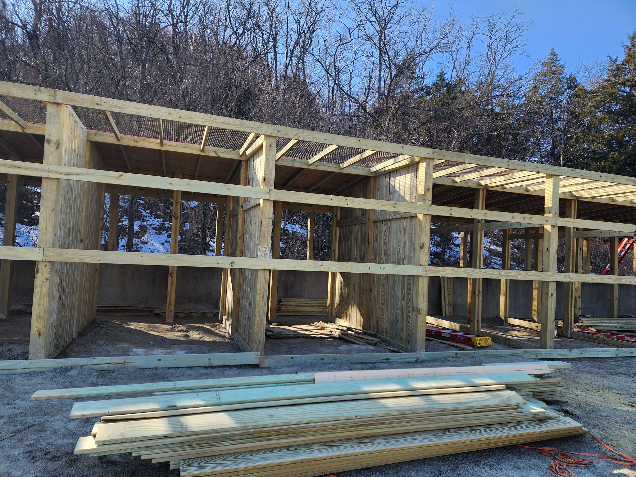 UPDATE ON THE RAPTOR ENCLOSURES! The... - Red Wolf Sanctuary | Facebook