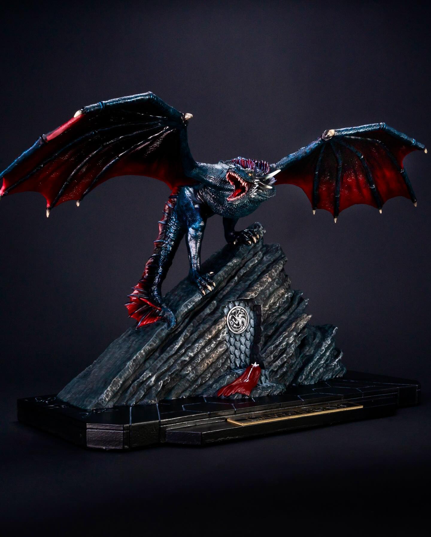 The Dragon is here 🐉🔥 Behold this 360° look at Drogon's Fury