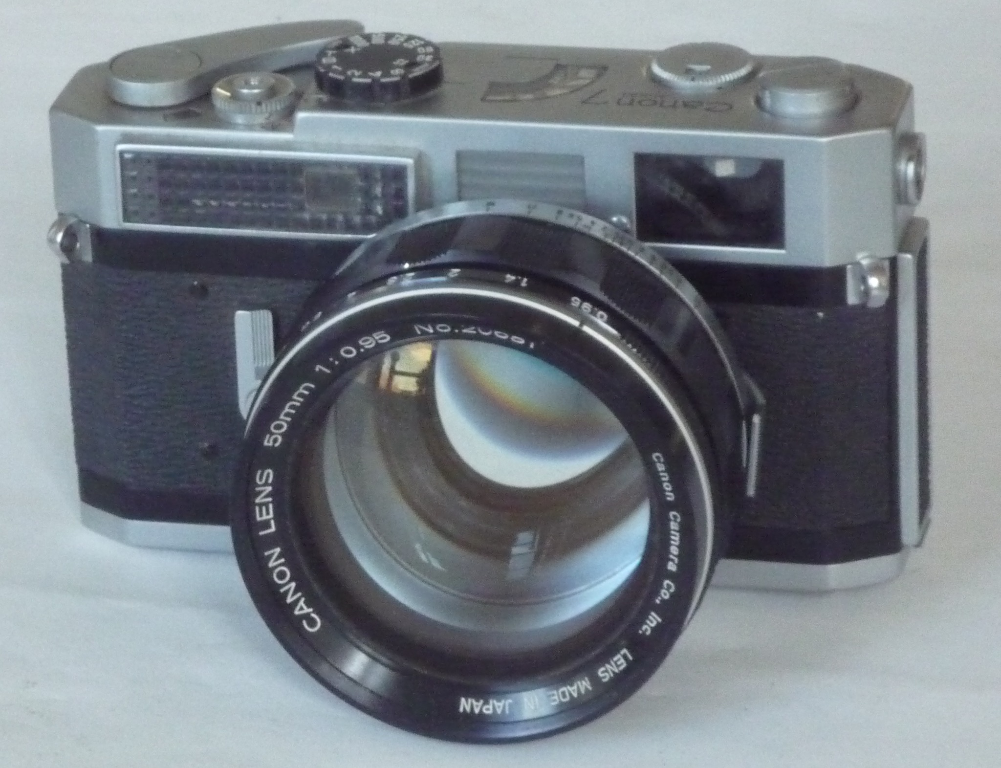A wonderful set: Canon 7 + the dream lens Canon 50mm 1:0.95.