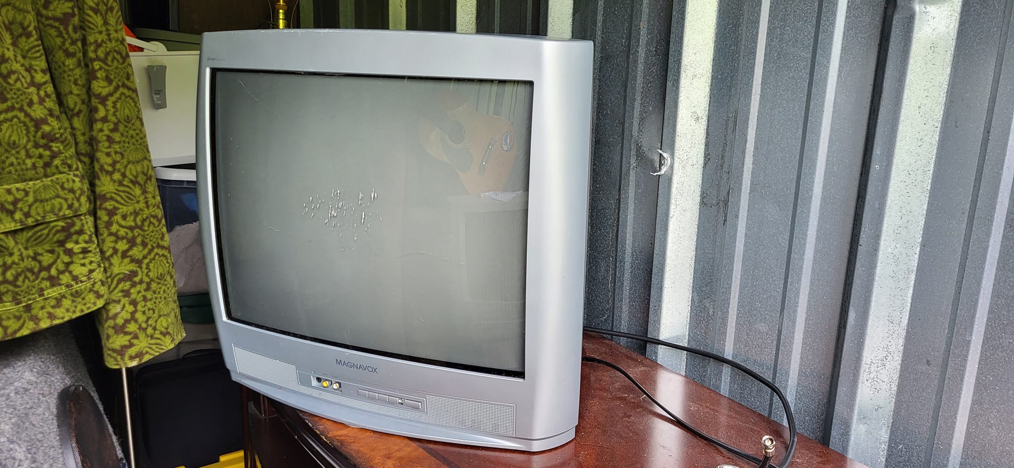 Vintage CRT TV Finds, Including Magnavox and Hyundai Models