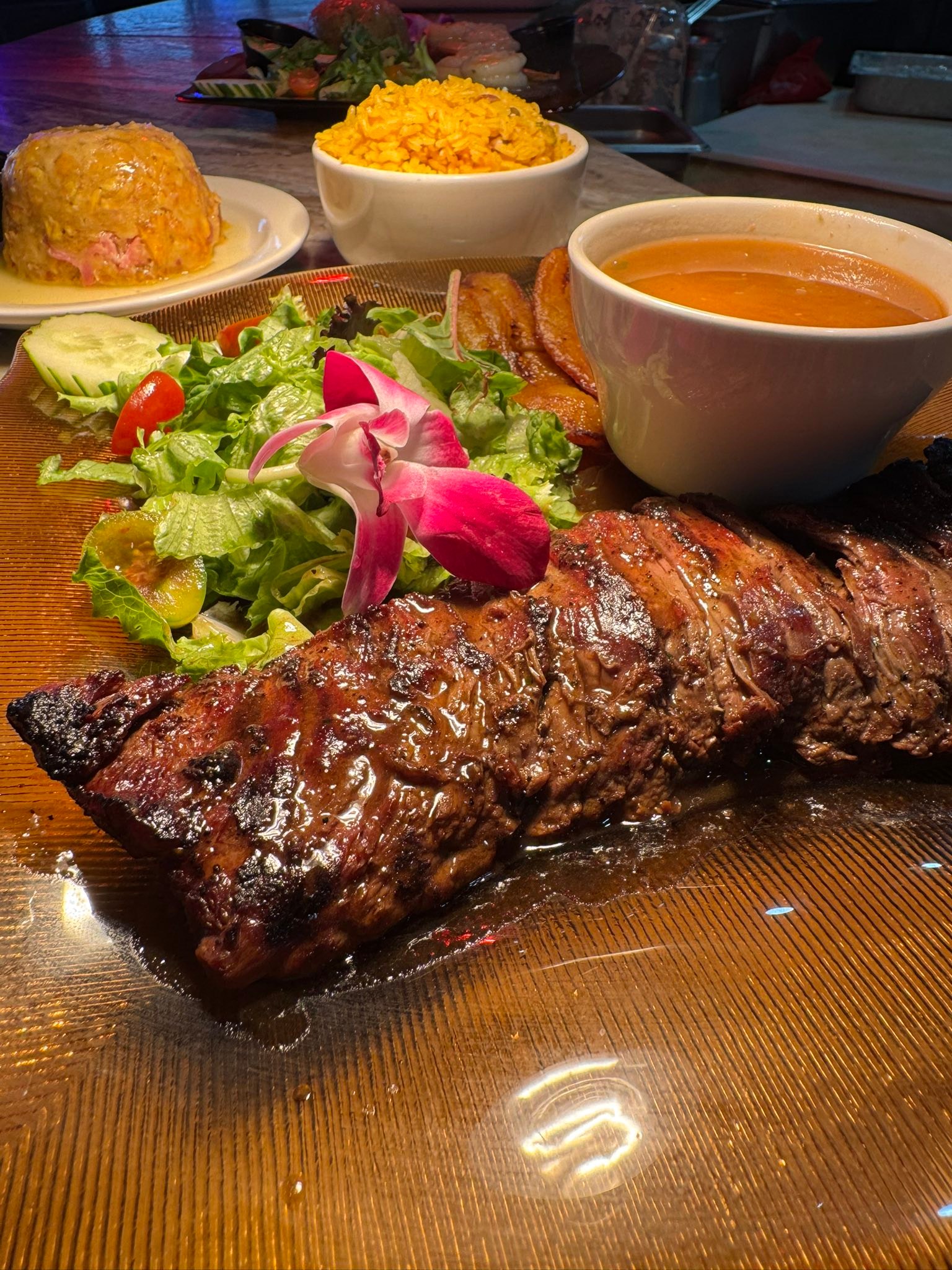 809 sports bar and restaurant | Rochester NY
