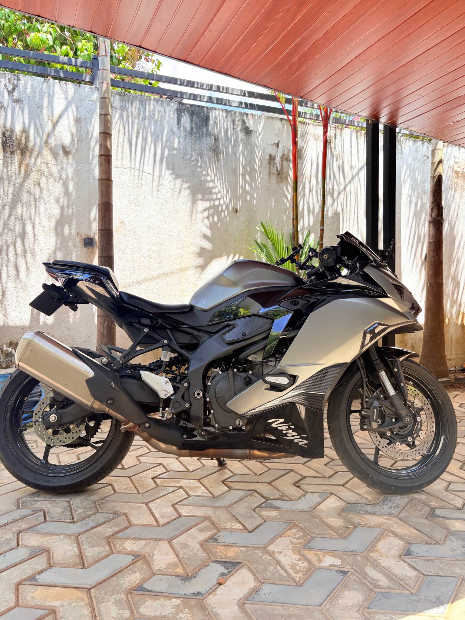 テッド 🏍️ PRESTIGE BIKES 🔥 KAWASAKI NINJA 300 🔥 A legendary entry